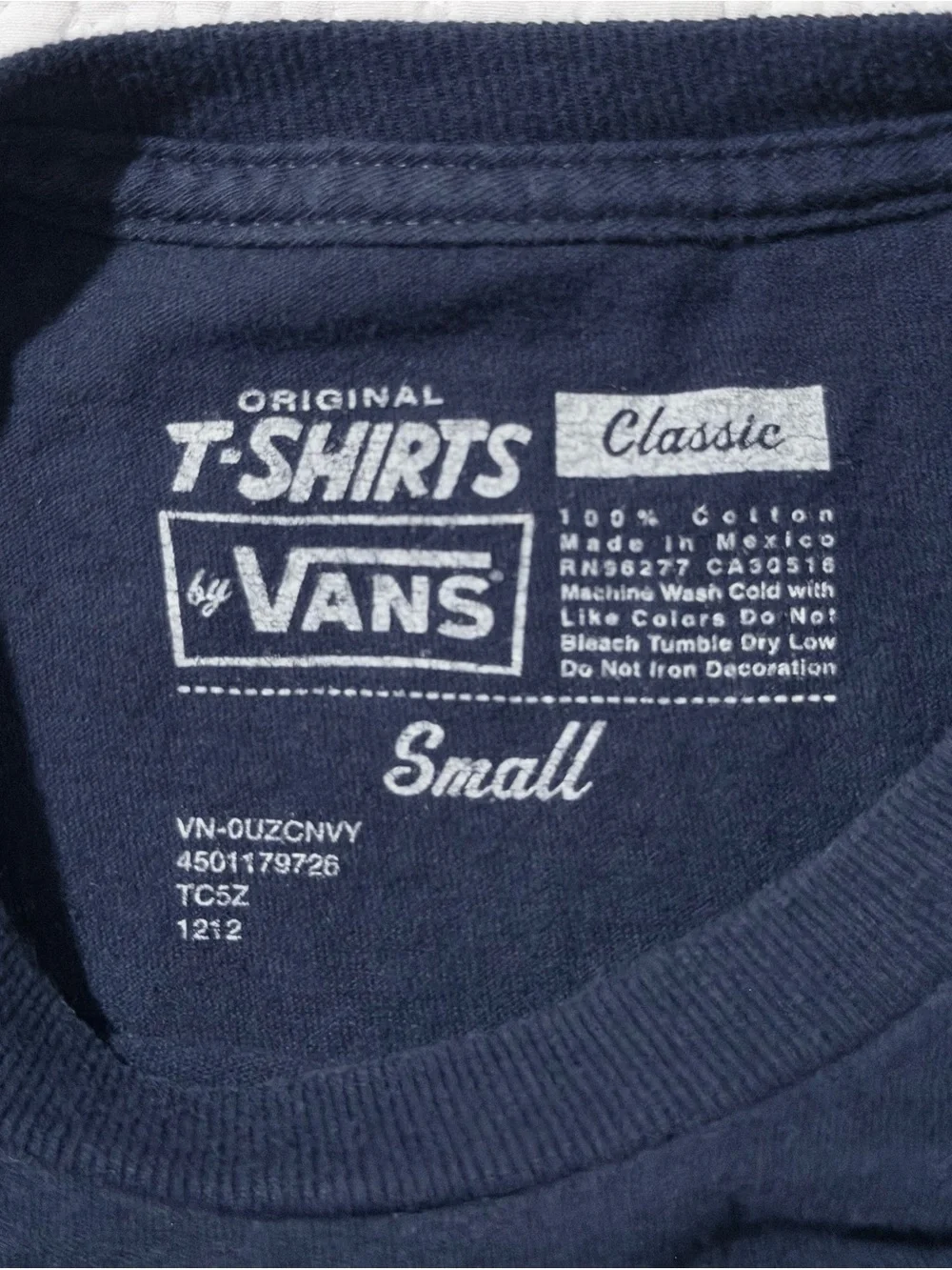 Vans | Off The Wall Classic Script Logo T-Shirt | Size Small | Navy